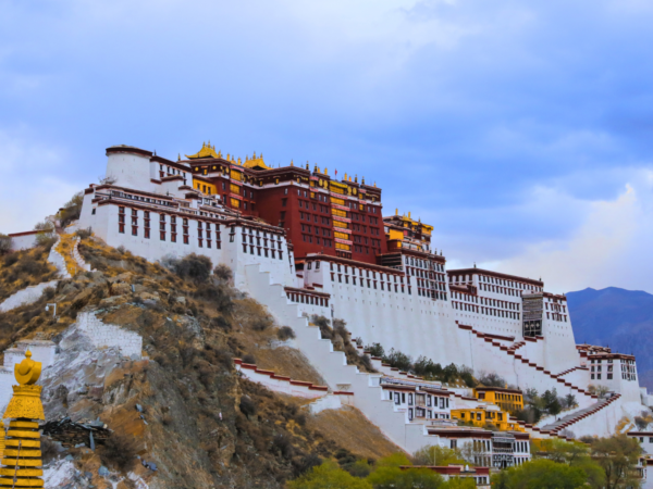 Lhasa New Year Spiritual & Glacial Adventure
