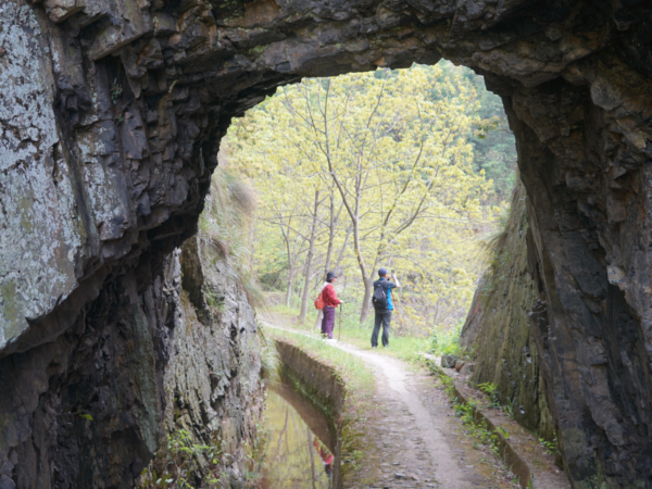 Huizhou Mid-Autumn Heritage & Mountain Expedition